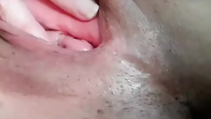 Video Completo De Una Chica Masturbándose Con Juguetes