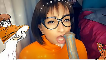 มอนสเตอร์ครีมพีช: Velma ให้ Blowjob กับโต้งจนเต็มปาก Leitinho